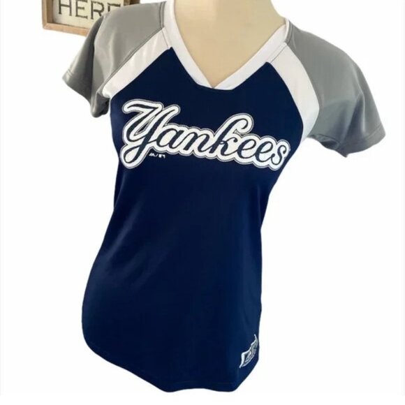 MLB NEW YORK YANKEES Tee Shirt Size Med Short Raglan Sleeves V Neck World Series - Picture 4 of 8